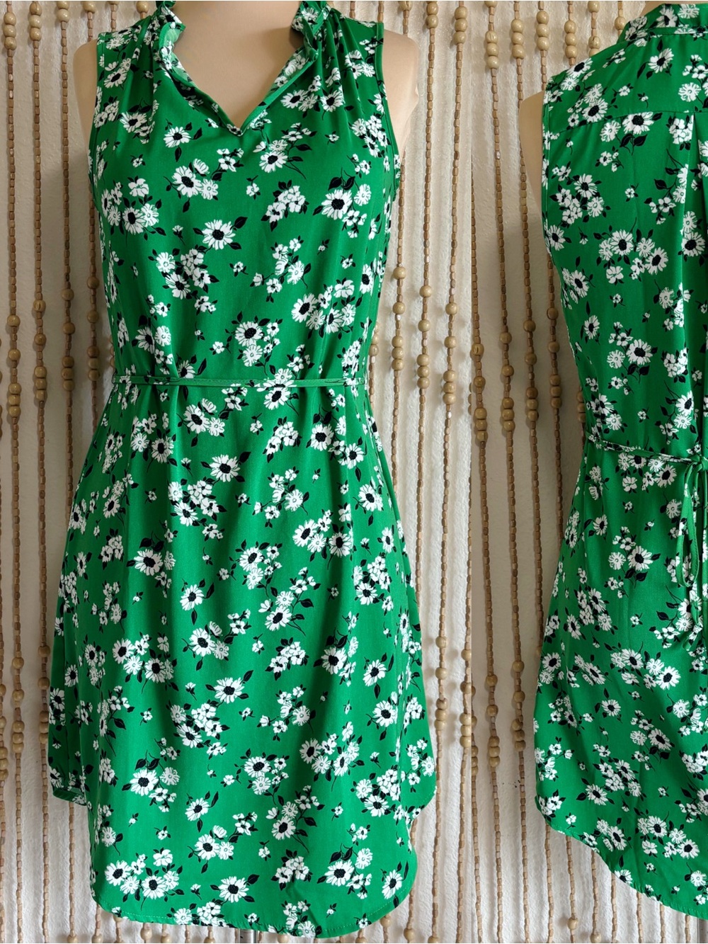 41 Hawthorne Green Floral Sleeveless V Neck Waist Tie Lightweight Summer Dress